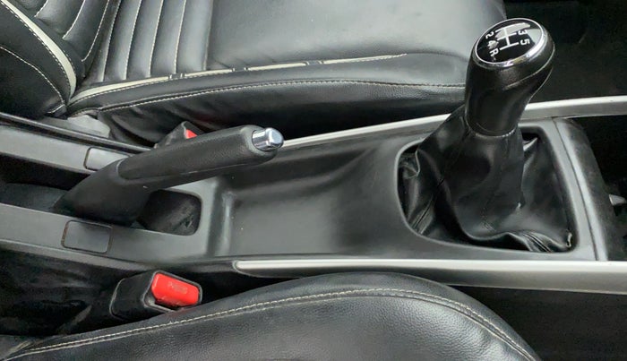 2018 Maruti Baleno DELTA PETROL 1.2, Petrol, Manual, 29,984 km, Gear Lever