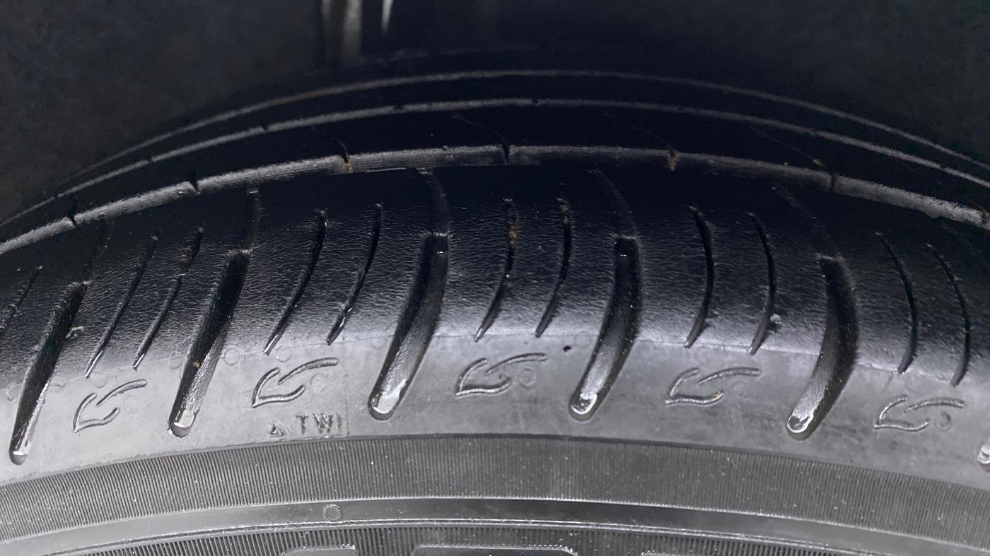 2019 Honda Civic ZX CVT PETROL, Petrol, Automatic, 89,808 km, Right Rear Tyre Tread