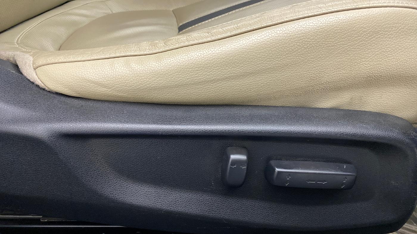 2019 Honda Civic ZX CVT PETROL, Petrol, Automatic, 89,808 km, Driver Side Adjustment Panel
