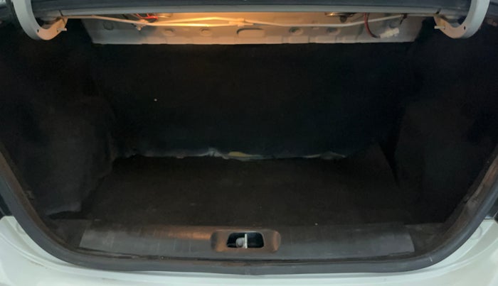 2015 Maruti Swift Dzire VXI, Petrol, Manual, 47,315 km, Boot Inside