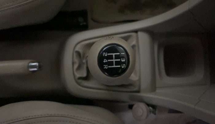 2015 Maruti Swift Dzire VXI, Petrol, Manual, 47,315 km, Gear Lever