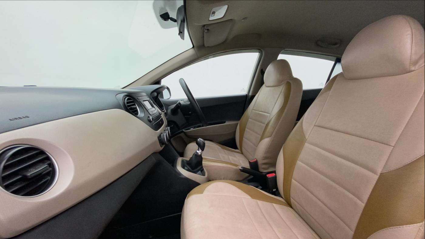 2016 Hyundai Grand i10 SPORTZ 1.2 KAPPA VTVT, Petrol, Manual, 87,714 km, Right Side Front Door Cabin