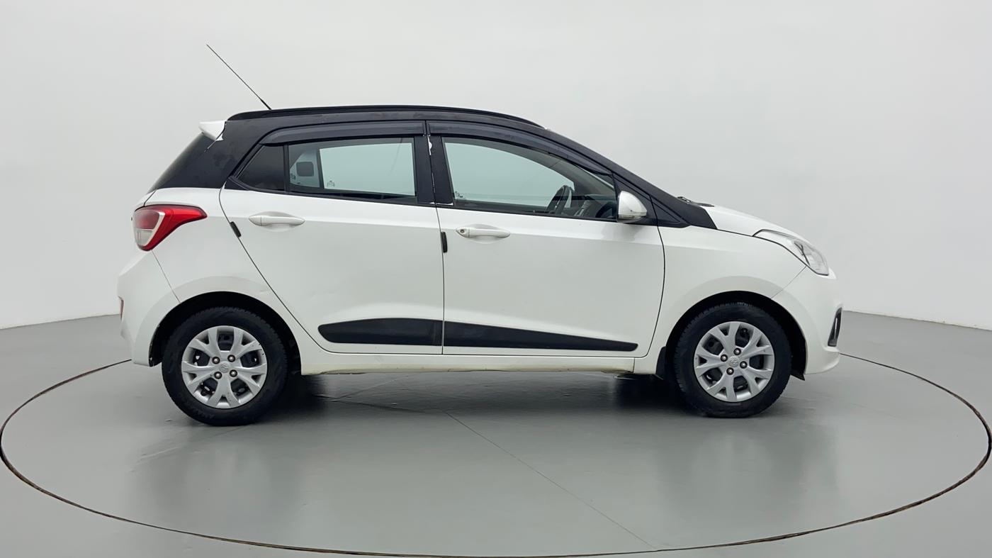 2016 Hyundai Grand i10 SPORTZ 1.2 KAPPA VTVT, Petrol, Manual, 87,714 km, Right Side View