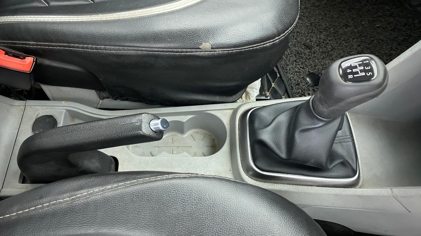 2021 Tata TIGOR XZ PETROL, Petrol, Manual, 39,895 km, Gear Lever
