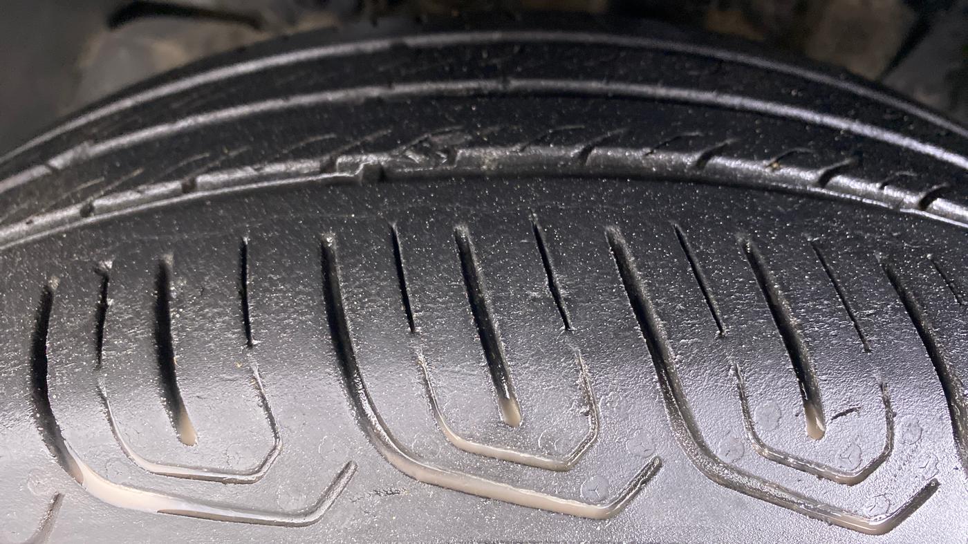 2021 Tata TIGOR XZ PETROL, Petrol, Manual, 39,895 km, Left Front Tyre Tread