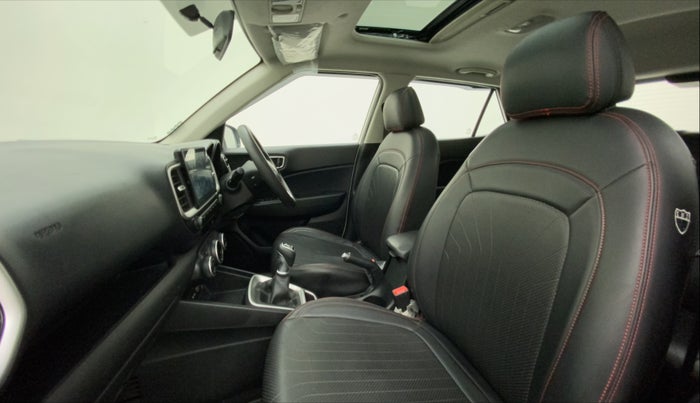2022 Hyundai VENUE SX 1.5 CRDI, Diesel, Manual, 21,649 km, Right Side Front Door Cabin