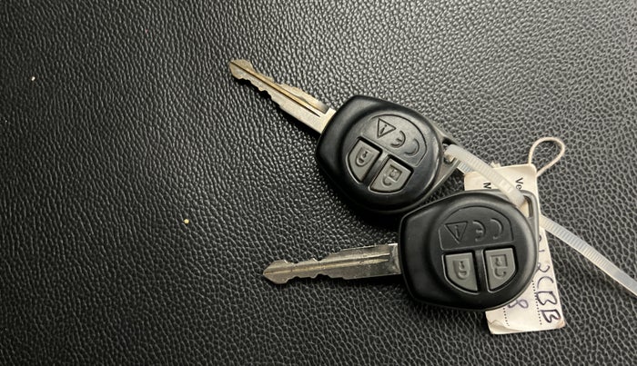 2020 Maruti Swift VXI AMT, Petrol, Automatic, 18,654 km, Key Close Up