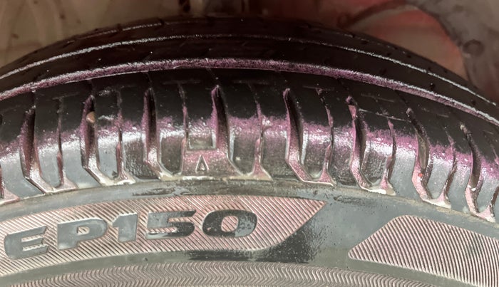 2020 Maruti Swift VXI AMT, Petrol, Automatic, 18,654 km, Right Front Tyre Tread