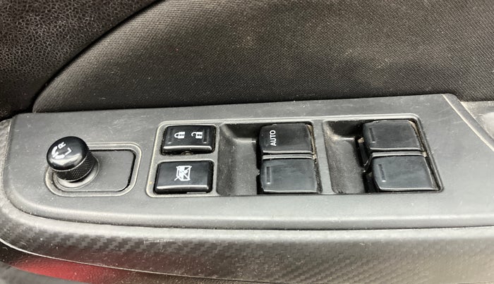 2020 Maruti Swift VXI AMT, Petrol, Automatic, 18,654 km, Driver Side Door Panels Control