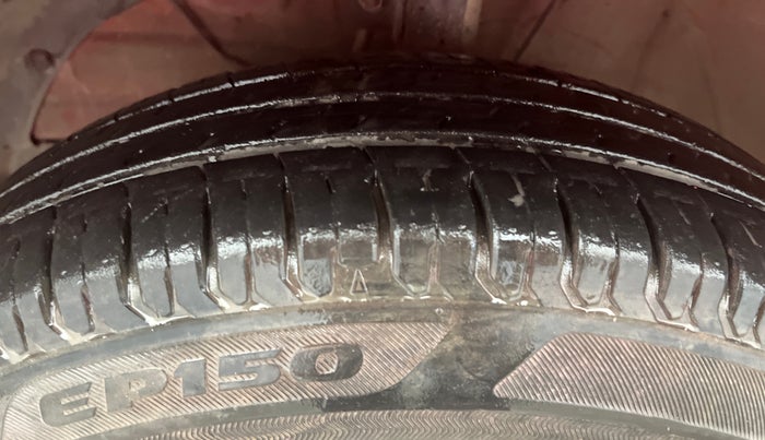 2020 Maruti Swift VXI AMT, Petrol, Automatic, 18,654 km, Left Front Tyre Tread