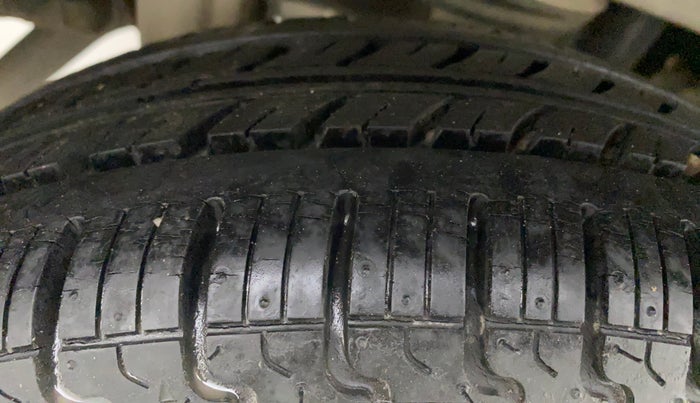 2010 Maruti Alto K10 VXI, Petrol, Manual, 42,373 km, Right Rear Tyre Tread