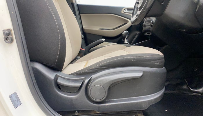 2016 Hyundai Elite i20 ASTA 1.4 CRDI, Diesel, Manual, 78,328 km, Driver Side Adjustment Panel