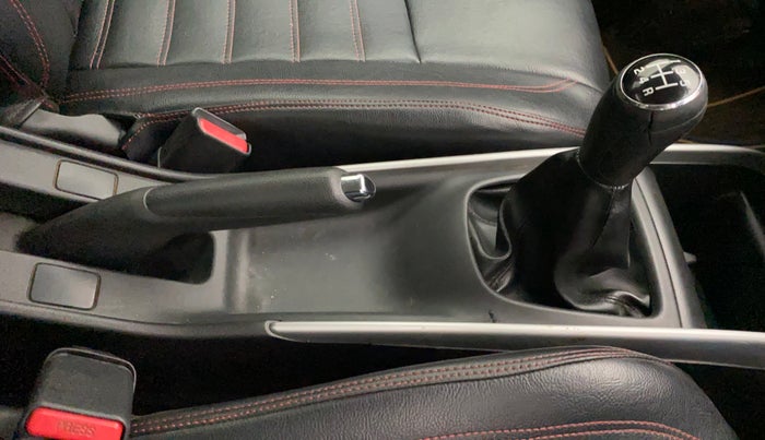 2017 Maruti Baleno ALPHA PETROL 1.2, Petrol, Manual, 54,207 km, Gear Lever