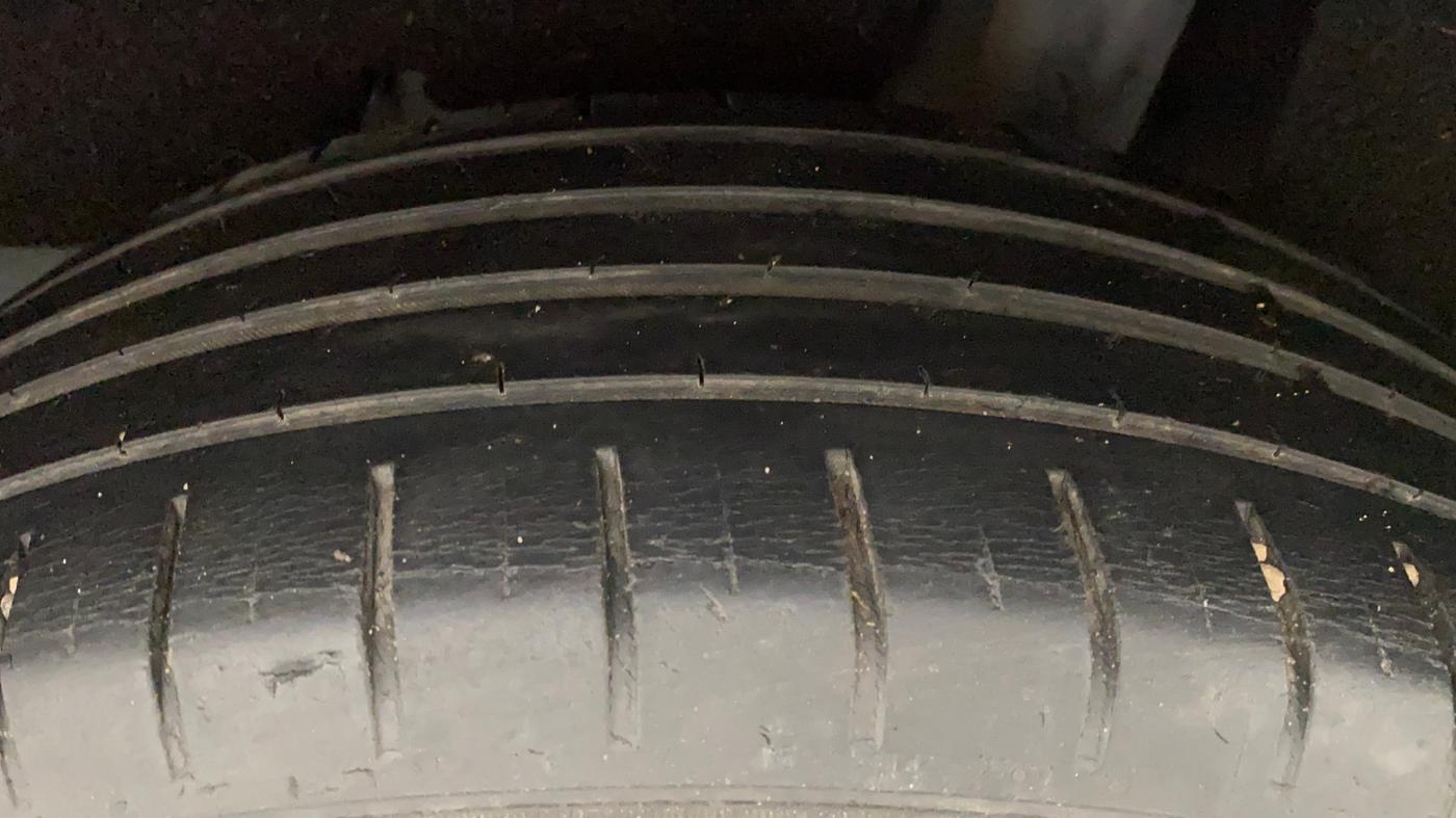 2017 Maruti Baleno ALPHA PETROL 1.2, Petrol, Manual, 54,207 km, Left Rear Tyre Tread