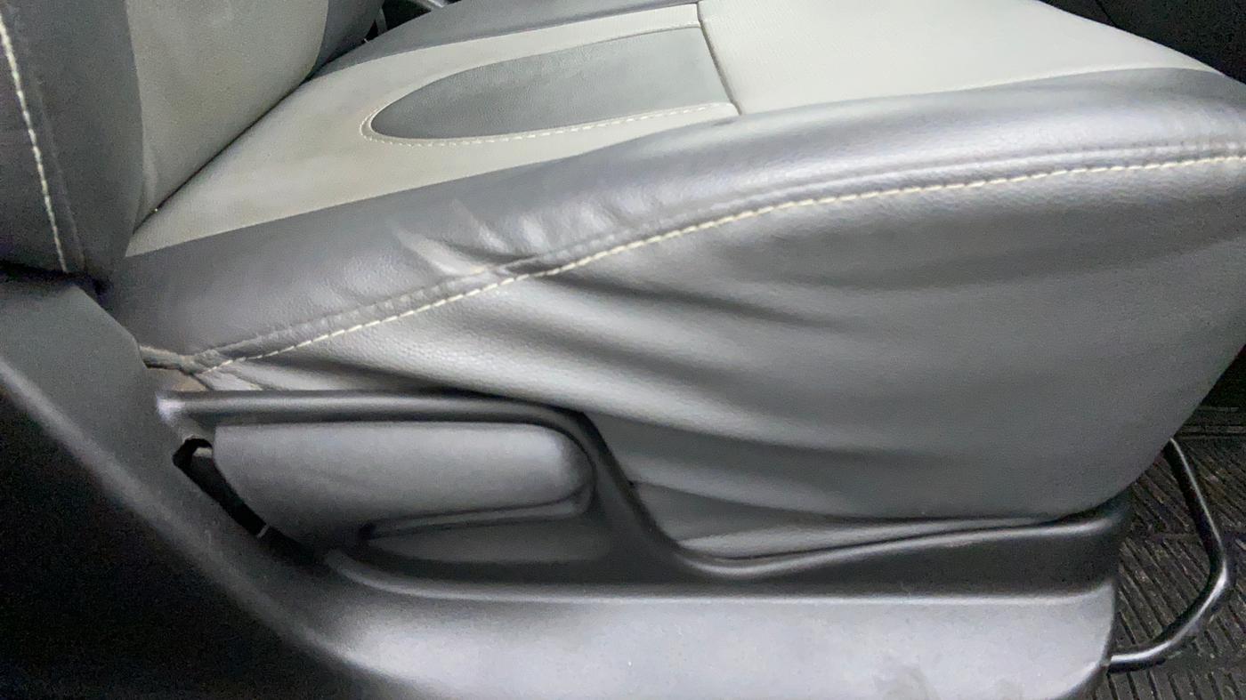 2012 Maruti Swift VDI, Diesel, Manual, 87,450 km, Driver Side Adjustment Panel