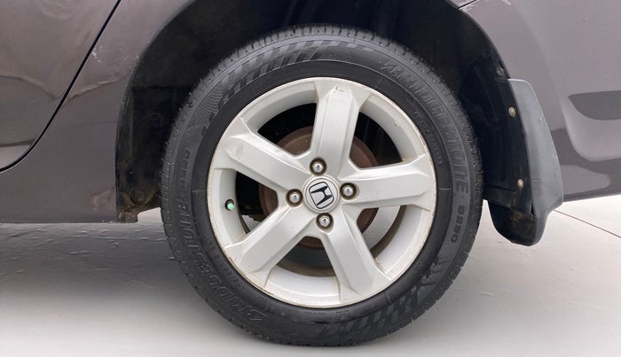 2013 Honda City 1.5L I-VTEC S MT, Petrol, Manual, 1,05,814 km, Left Rear Wheel
