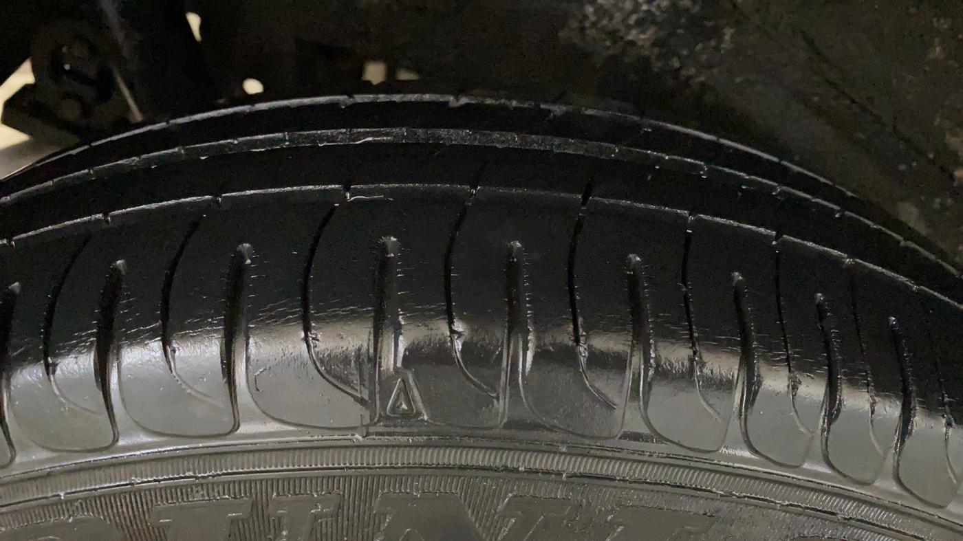 2018 Maruti Wagon R 1.0 LXI CNG, CNG, Manual, 60,120 km, Right Rear Tyre Tread