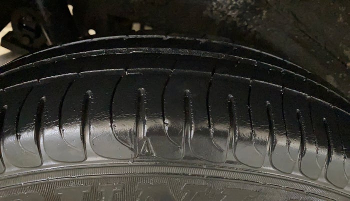 2018 Maruti Wagon R 1.0 LXI CNG, CNG, Manual, 60,120 km, Right Rear Tyre Tread
