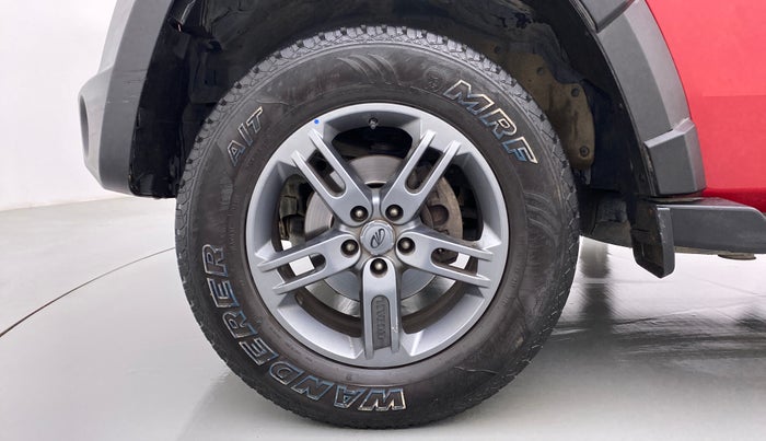 2021 Mahindra Thar LX D 4WD AT CONVERTIBLE, Diesel, Automatic, 36,277 km, Left Front Wheel