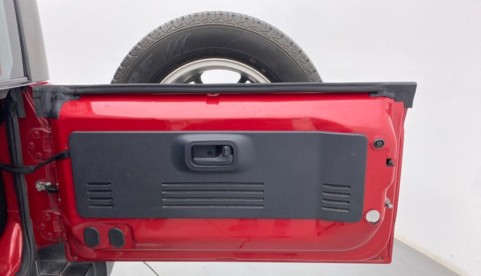 2021 Mahindra Thar LX D 4WD AT CONVERTIBLE, Diesel, Automatic, 36,277 km, Boot Door Open