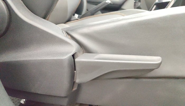 2021 Skoda KUSHAQ STYLE 1.0L TSI MT, Petrol, Manual, 40,478 km, Driver Side Adjustment Panel