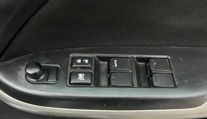 2016 Maruti Baleno ZETA PETROL 1.2, Petrol, Manual, 99,194 km, Driver Side Door Panels Control