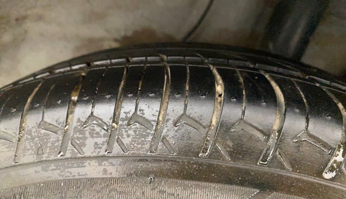 2021 Hyundai AURA S 1.2 CNG, CNG, Manual, 39,195 km, Left Rear Tyre Tread