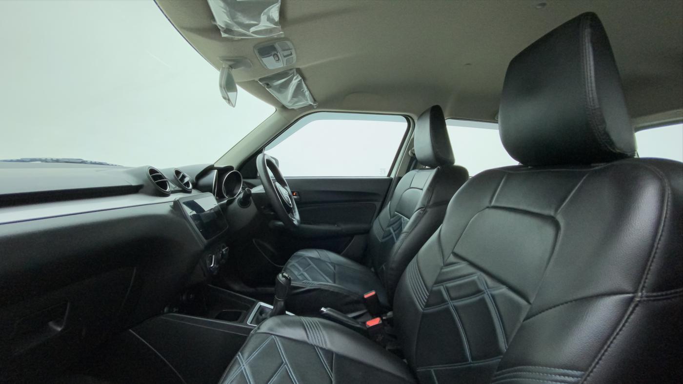 2021 Maruti Swift VXI, Petrol, Manual, 79,171 km, Right Side Front Door Cabin