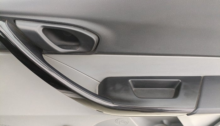2020 Tata Tiago XE PETROL, Petrol, Manual, 55,668 km, Driver Side Door Panels Control