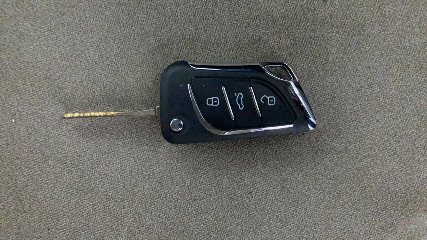 2014 Maruti Wagon R Stingray VXI, Petrol, Manual, 77,661 km, Key Close Up