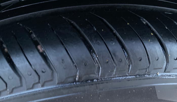 2020 Nissan MAGNITE XV PREMIUM TURBO (O), Petrol, Manual, 61,429 km, Right Rear Tyre Tread