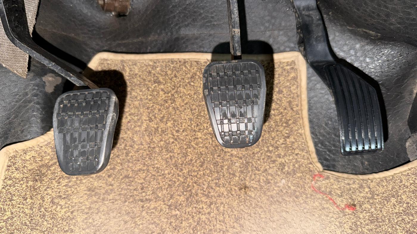 2019 Tata NEXON XZ PETROL, Petrol, Manual, 57,562 km, Pedals