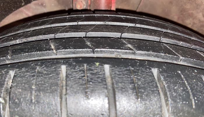 2018 Maruti Baleno ALPHA CVT PETROL 1.2, Petrol, Automatic, 76,364 km, Left Front Tyre Tread