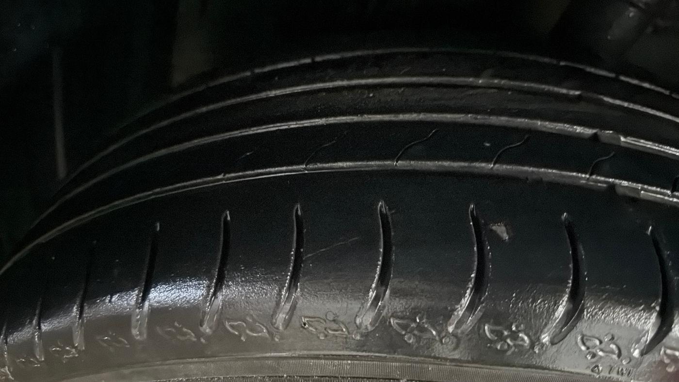 2018 Maruti Vitara Brezza LDI, Diesel, Manual, 1,32,045 km, Left Front Tyre Tread