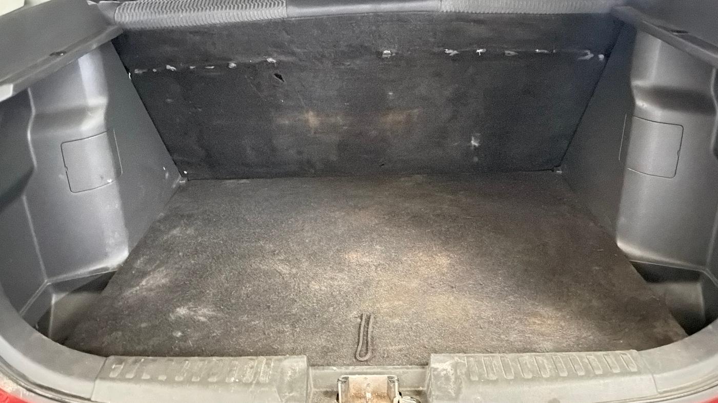 2018 Maruti Vitara Brezza LDI, Diesel, Manual, 1,32,045 km, Boot Inside