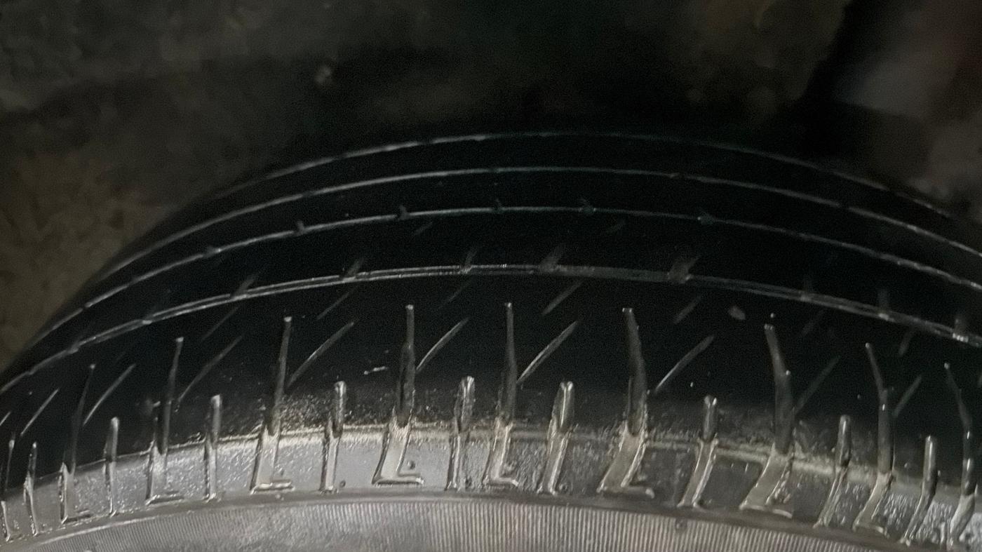 2018 Maruti Vitara Brezza LDI, Diesel, Manual, 1,32,045 km, Left Rear Tyre Tread