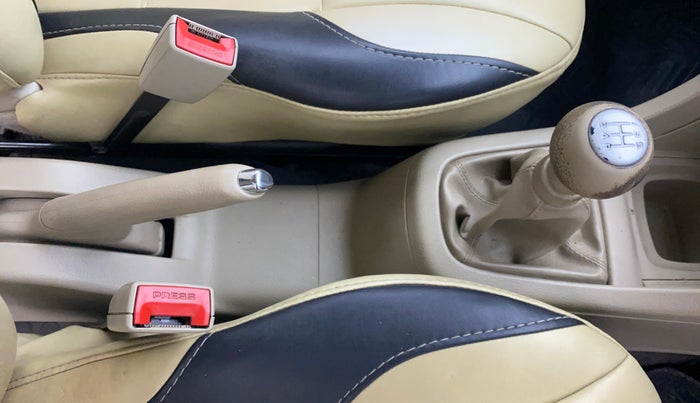 2015 Maruti Ertiga VXI, Petrol, Manual, 92,828 km, Gear Lever