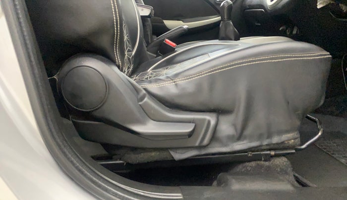 2017 Maruti Baleno DELTA PETROL 1.2, CNG, Manual, 64,235 km, Driver Side Adjustment Panel