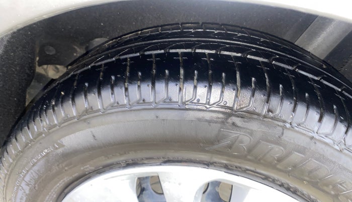 2017 Maruti Baleno DELTA PETROL 1.2, CNG, Manual, 64,235 km, Left Rear Tyre Tread