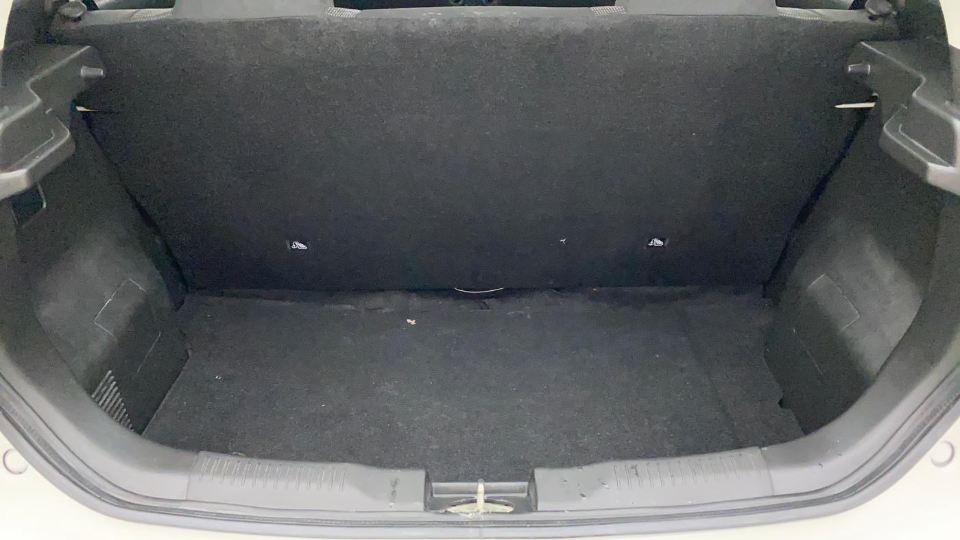 2017 Maruti IGNIS SIGMA 1.2, Petrol, Manual, 17,500 km, Boot Inside