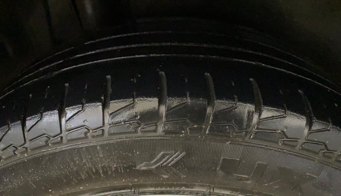 2021 Maruti S Cross ALPHA 1.5, Petrol, Manual, 68,503 km, Right Rear Tyre Tread