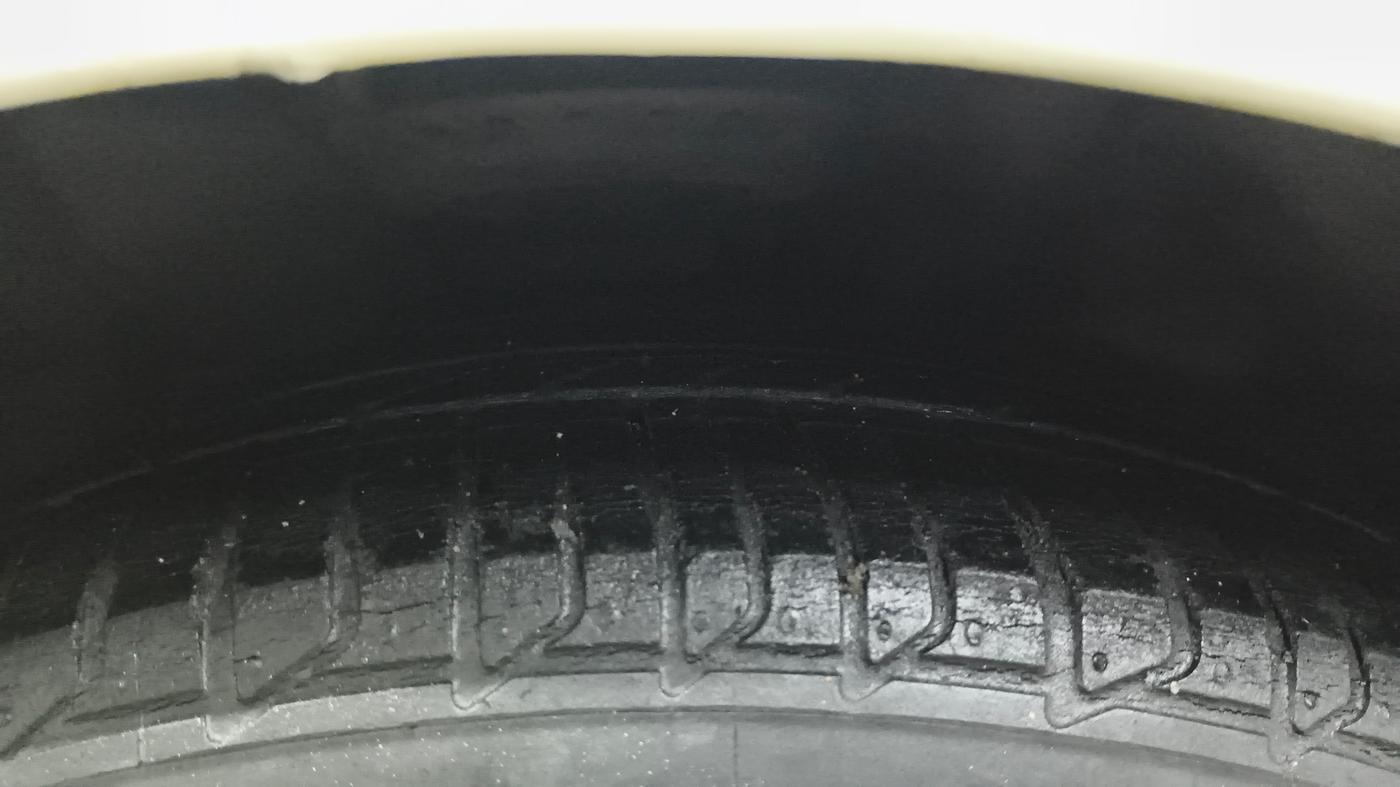 2013 Hyundai Verna FLUIDIC 1.6 VTVT SX, CNG, Manual, 93,983 km, Right Front Tyre Tread