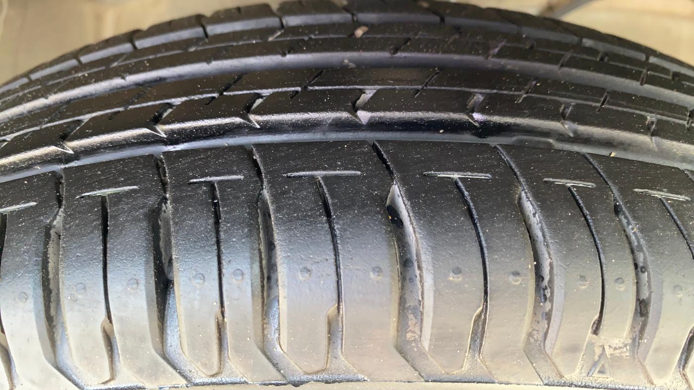 2022 Maruti Swift LXI, Petrol, Manual, 3,218 km, Right Front Tyre Tread
