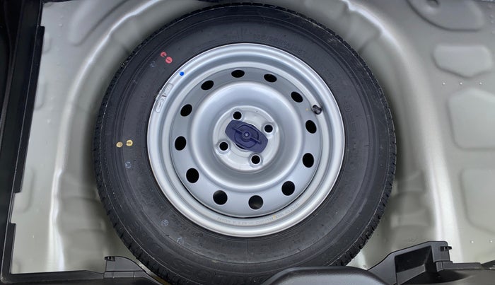 2022 Maruti Swift LXI, Petrol, Manual, 3,218 km, Spare Tyre