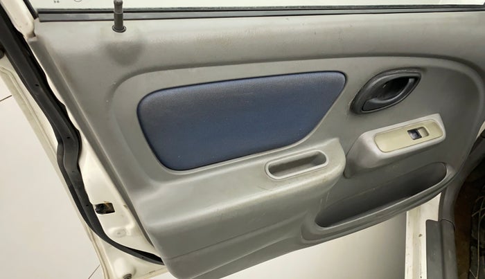 2014 Maruti Alto K10 VXI, Petrol, Manual, 36,364 km, Front passenger door - Trim has minor damage