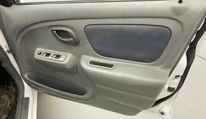 2014 Maruti Alto K10 VXI, Petrol, Manual, 36,364 km, Driver-side door - Trim has minor damage