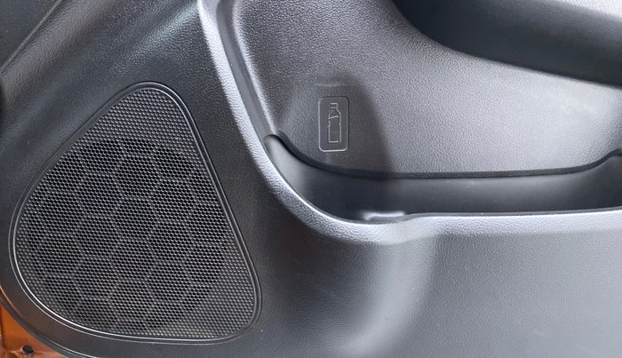 2018 Maruti Vitara Brezza ZDI+ DUAL TONE AMT, Diesel, Automatic, 56,142 km, Speaker