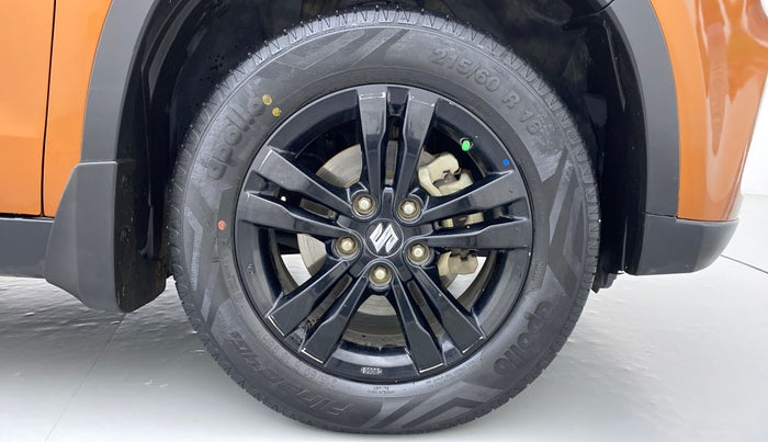 2018 Maruti Vitara Brezza ZDI+ DUAL TONE AMT, Diesel, Automatic, 56,142 km, Right Front Wheel