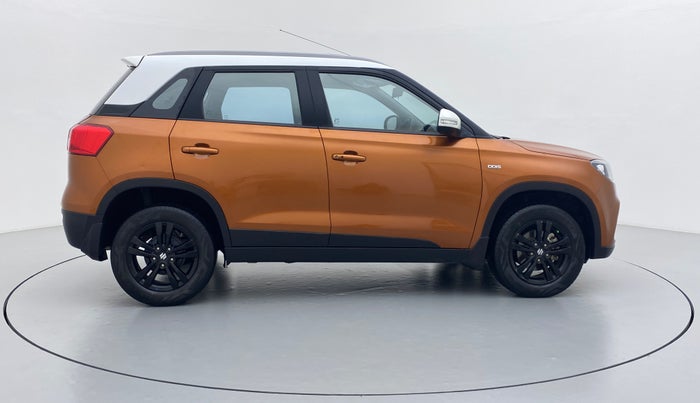 2018 Maruti Vitara Brezza ZDI+ DUAL TONE AMT, Diesel, Automatic, 56,142 km, Right Side