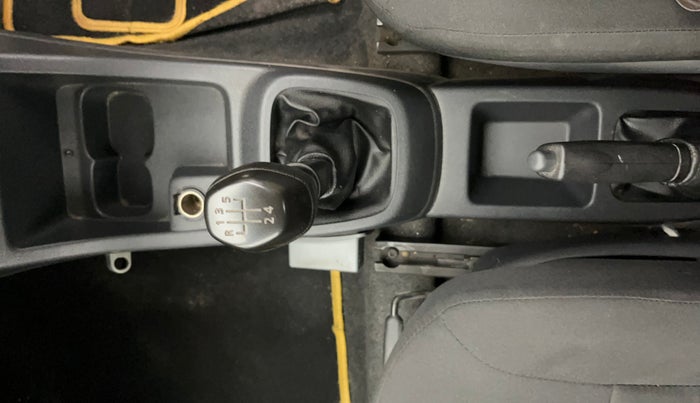 2016 Renault Kwid RXT 1.0, Petrol, Manual, 48,108 km, Gear Lever